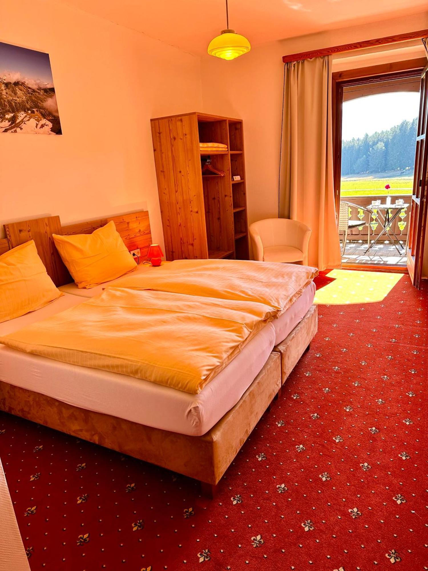 Landhotel Gasthof Eichhof Natters Exterior foto
